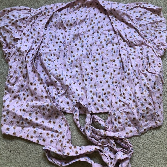 FRONT-TIE / WRAP CROP TOP - Picture 2 of 2